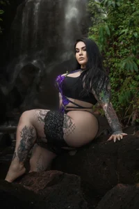 Downwiththethicness Public Pic 4