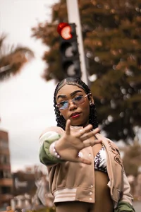 SkylerBloomm girl and city Pic 6