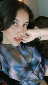 CUTE WOMAN de VENUSGREYS1  9 photos