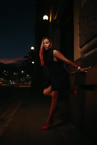 AlessiaLondon Between Lights and Shadows Pic 3