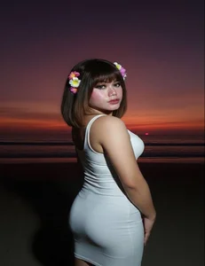 xHugeHarleySelfsuckerx Summer with me ? Bilde 4