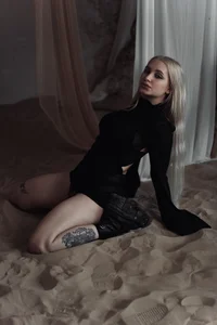 Mila_NoRules: Your bad blonde 😈 ( 2 фото)