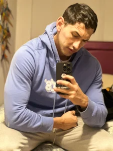 Joylopez_fit Behind the scenes  2টি ছবি