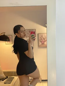 Sexy without permission 🔥 de Zoey_monroe  3 Imagens