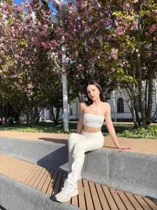 baby_brunettee_ Public Pic 4