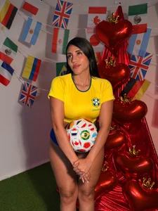 CharlotteCox_ World Cup ⚽ Bilde 3