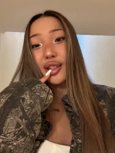 EIeniVanwart Meeee Pic 3