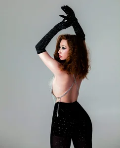 TinaBrook your favorite bright star🤩 Εικόνα 8