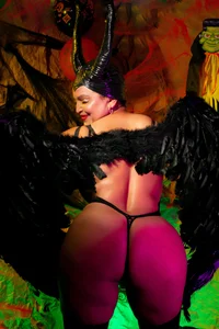 Danna_Paolaa_ HALLOWEEN 🎃 2023 Foto 2