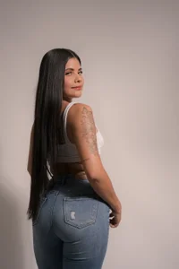 molly_lovee_ Very tight-fitting jeans 🥵 Bilde 4