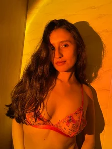 francesca_hotcute I’ll be in your dreams🌛 Foto 2