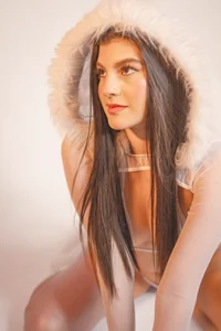 The best way to get rid of temptation is to fall into it. od aria_greco  3 snímek