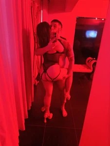 sol_and_artur Red ❤️ Foto 2