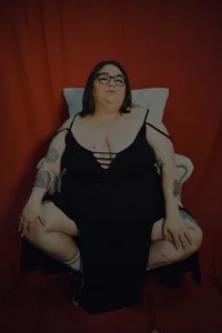 tiffany_laurens your goddes Pic 3