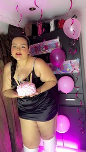 emma_hoot1 my happy birthday 🎁🎈❤️ Pic 4