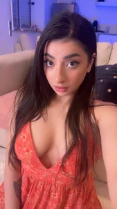 Public de ZoeZayd  4 Imagens