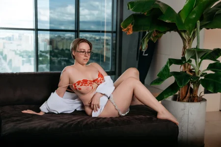 AlexandraGreen 𝓼𝓮𝔁𝔂 𝓶𝓸𝓻𝓷𝓲𝓷𝓰 Foto 6