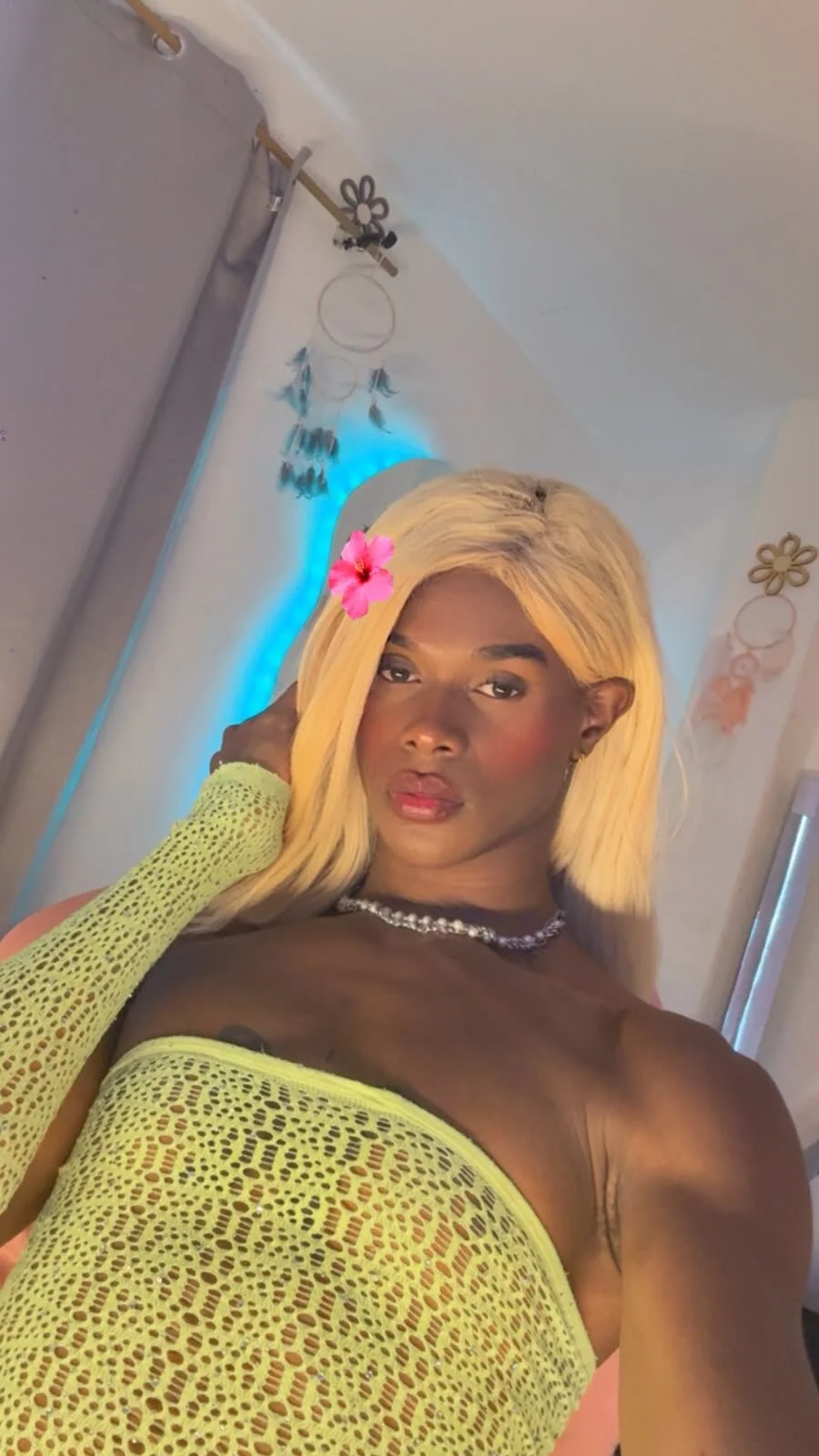 Amanda_Fox_ Populært bilde 7427