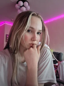 KarinRobertson: Dark night in the wilderness ( 4 фото)