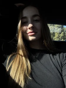 IrisBloomm Public slika