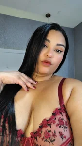 Clarigil's This red is perfect, do you like how I look? Sex Photo 2