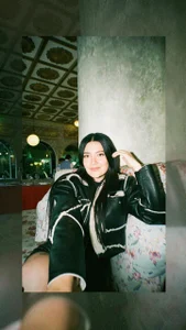 madiison_stone relaxing Foto