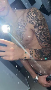 X de HotKittenx  Imagens