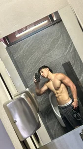 JUSTIN_JHONS Public صورة واحدة|JUSTIN_JHONS Public صورتان|JUSTIN_JHONS Public  4 صور|JUSTIN_JHONS Public  4 صورة