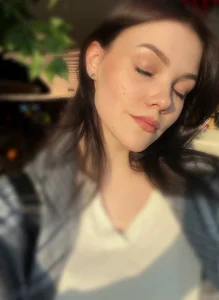 KelsieBatt Public Pic 9