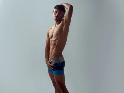 alexis_stonne: sweat and pleasure ( 5 фото)