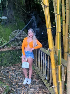 AnnaQuinn I invite you to lose yourself... but in me. Pic 6