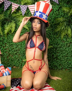 AMELIELEONE happy 4th of July Pic 9