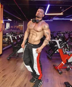 dennis_cox1 Public Billede 7