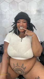 Anaa_Fuentess The hottest body but with the most tender face Foto 4