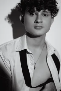 Nathan_Bluee color or white and black 사진 4