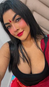 lakshmiraniiiのred and whiteの 6枚の写真