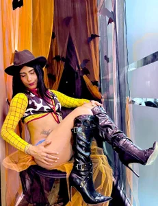 Your cowgirl Fav 😈 od ValeryTrans_  5 snímek