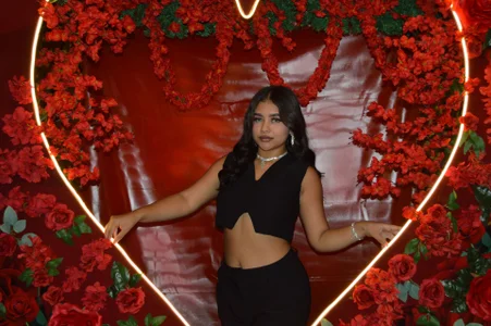 GabriellaLee San Valentins Day Pic 2