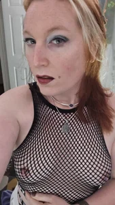 Shesborked Current Photos and Holidays Pic 3