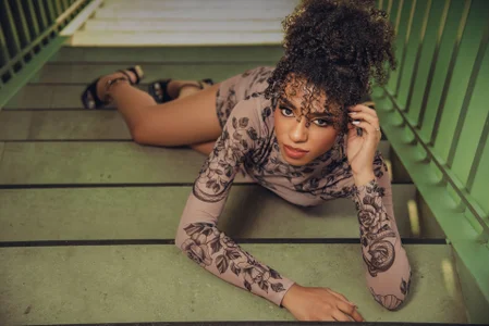 Nahomi_King SENSUAL NAHOMI Hình 3