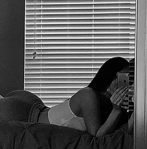 vanessa_bellav Public Pic