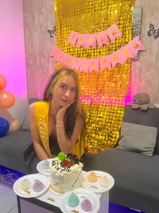 anna_moon11 happy birthday Anna!!! 🎁 Immagine  7