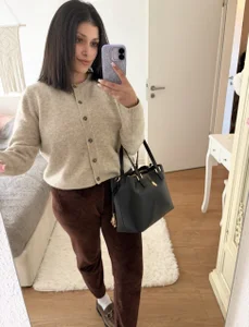 HotGirlLolaのPublicの 5枚の写真