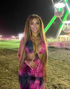 yuukenziのARE YOU IN LOVE WITH MY SMILE?の枚の写真