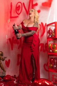 SophieWinsloow Happy Valentine's Day ❤️ صورة واحدة|SophieWinsloow Happy Valentine's Day ❤️ صورتان|SophieWinsloow Happy Valentine's Day ❤️  5 صور|SophieWinsloow Happy Valentine's Day ❤️  5 صورة