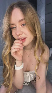 Victori_Fox A little bit about me🙌 Pic 2