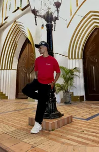 Jacob_606 Resting Gambar