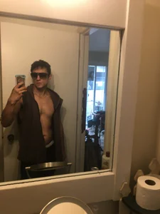 KellerStellarのPublicの 2枚の写真