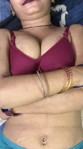 horny_ritika Public  2 снимка