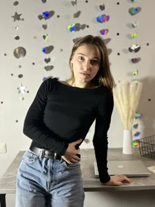 LydaAinley Public 圖片 3